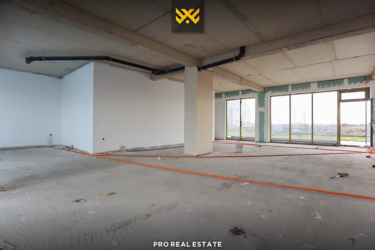 Lokal 344m² me #QIRA në Emshir.