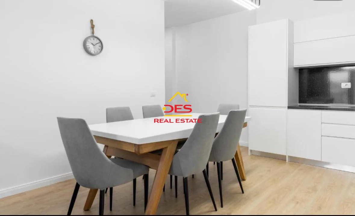 JEPET ME QIRA APARTAMENT 2+1 NË LUNGOMARE ,VLORË 📍 Pranë Hotel Patio