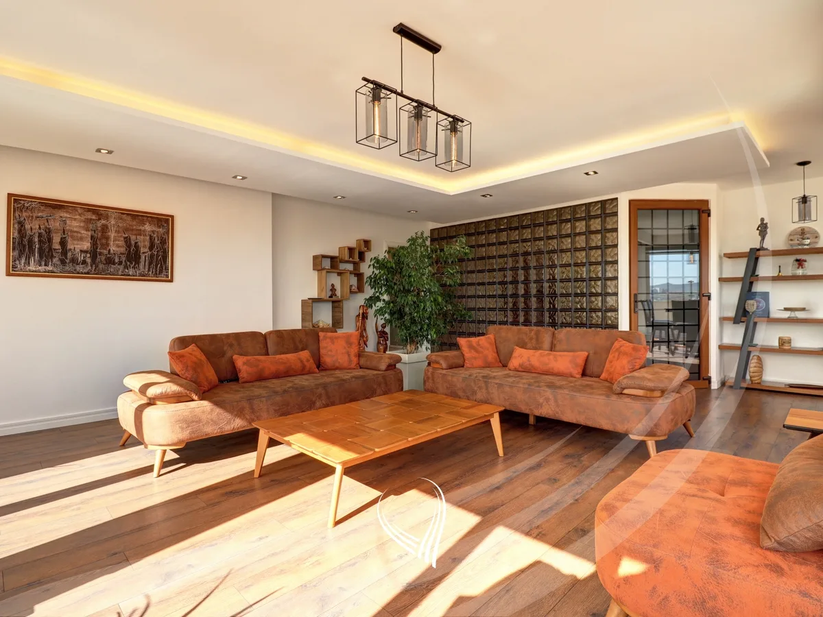 Penthouse 232m2 në shitje në lagjen Arbëria – Dragodan