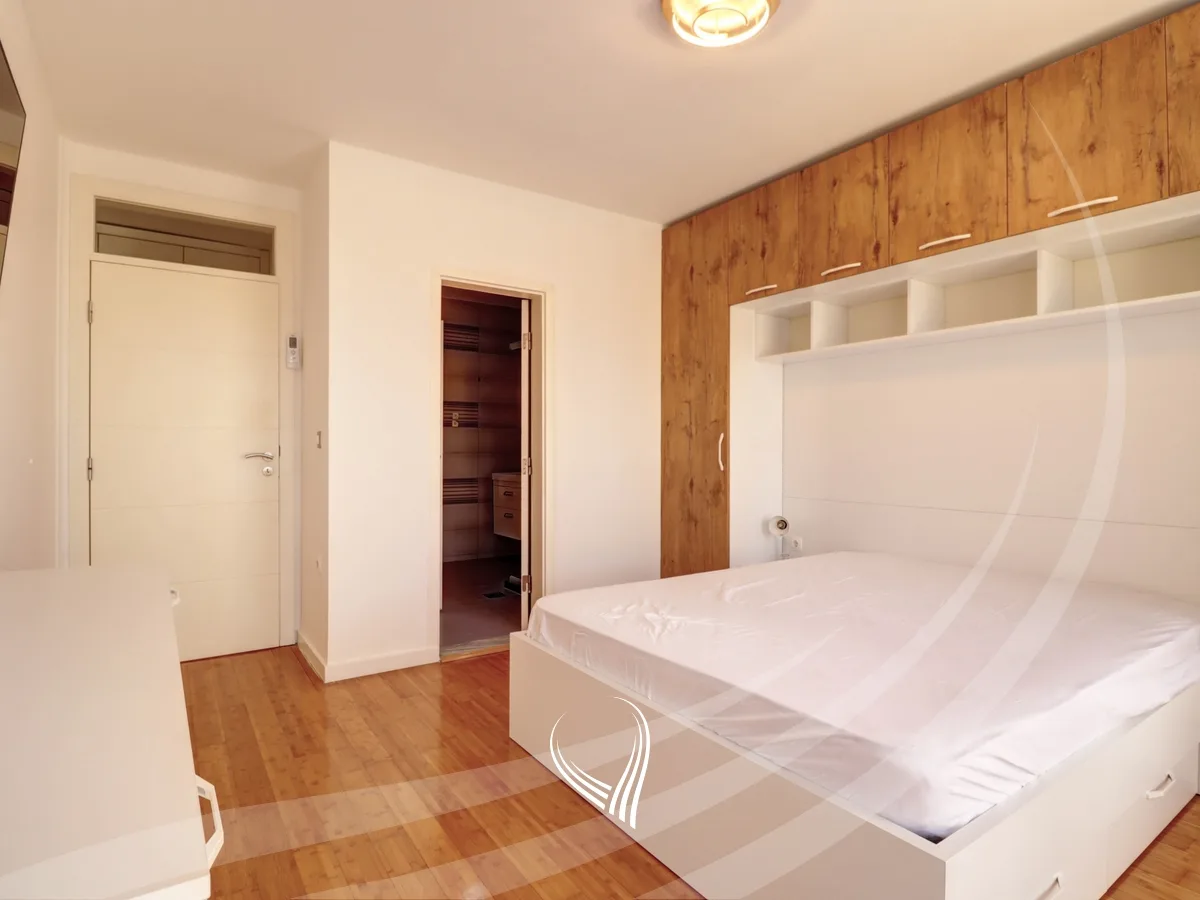 Penthouse 232m2 në shitje në lagjen Arbëria – Dragodan