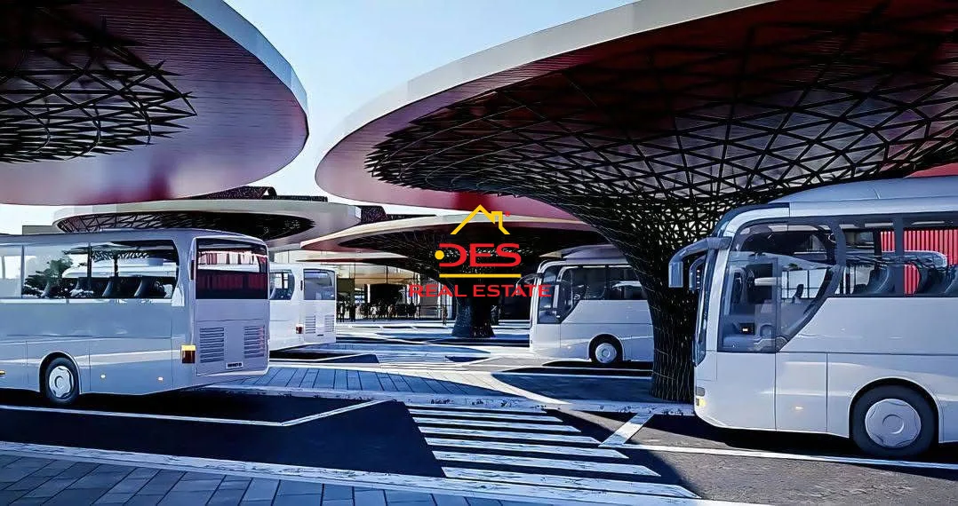 Shitet tokë-arë në akërni pranë aeroportit të ri të vlorës.