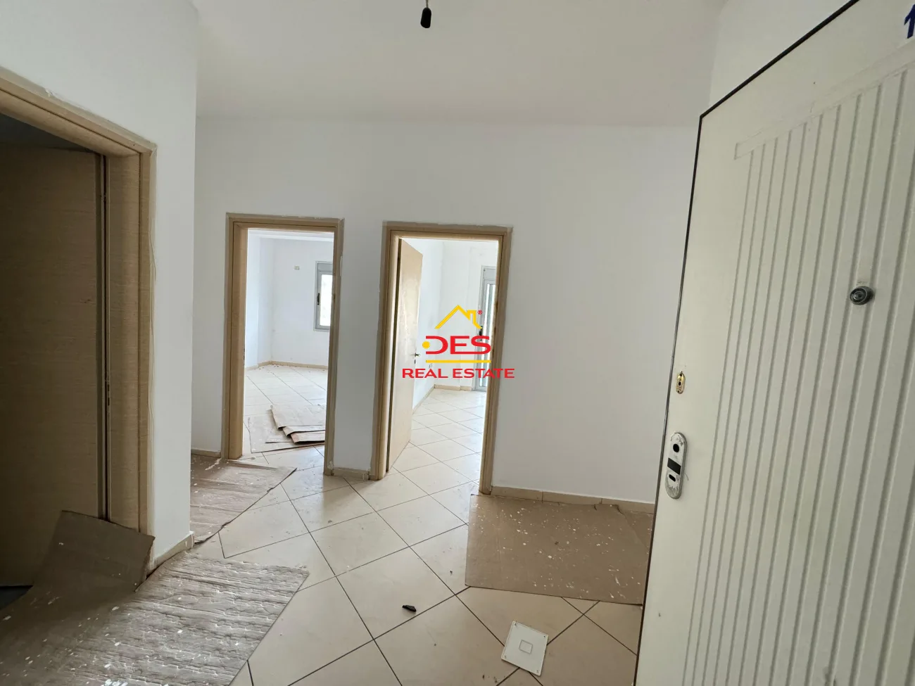 Shitet apartament 2+1+2 te bishti i kalldremit,vlorë