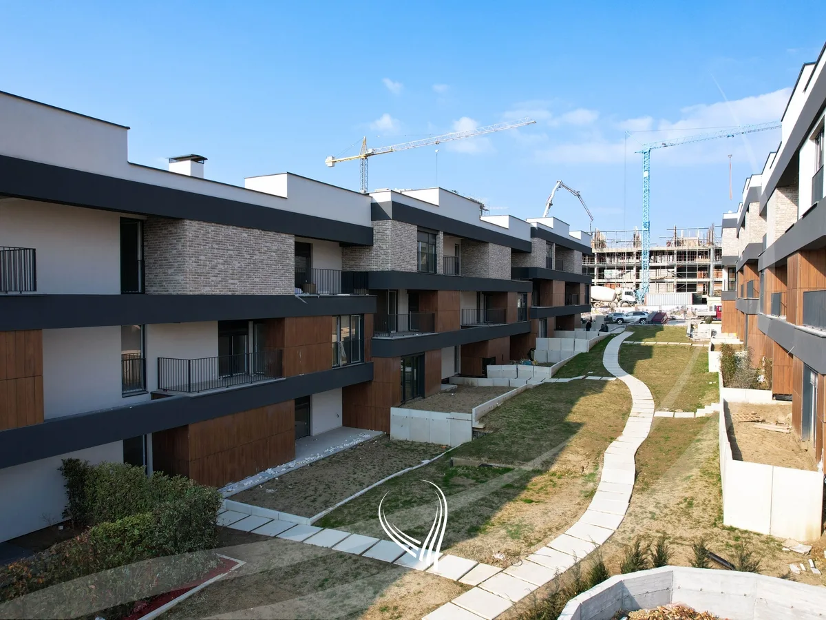 Banesë me 4 dhoma gjumi në shitje në lagjen Veternik - Gate Residence