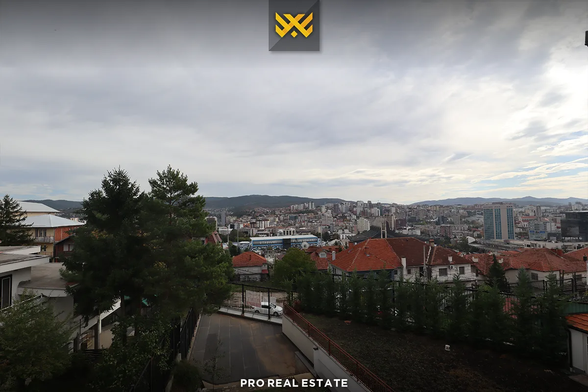 Shtëpi 280m² me #QIRA në Dragodan.