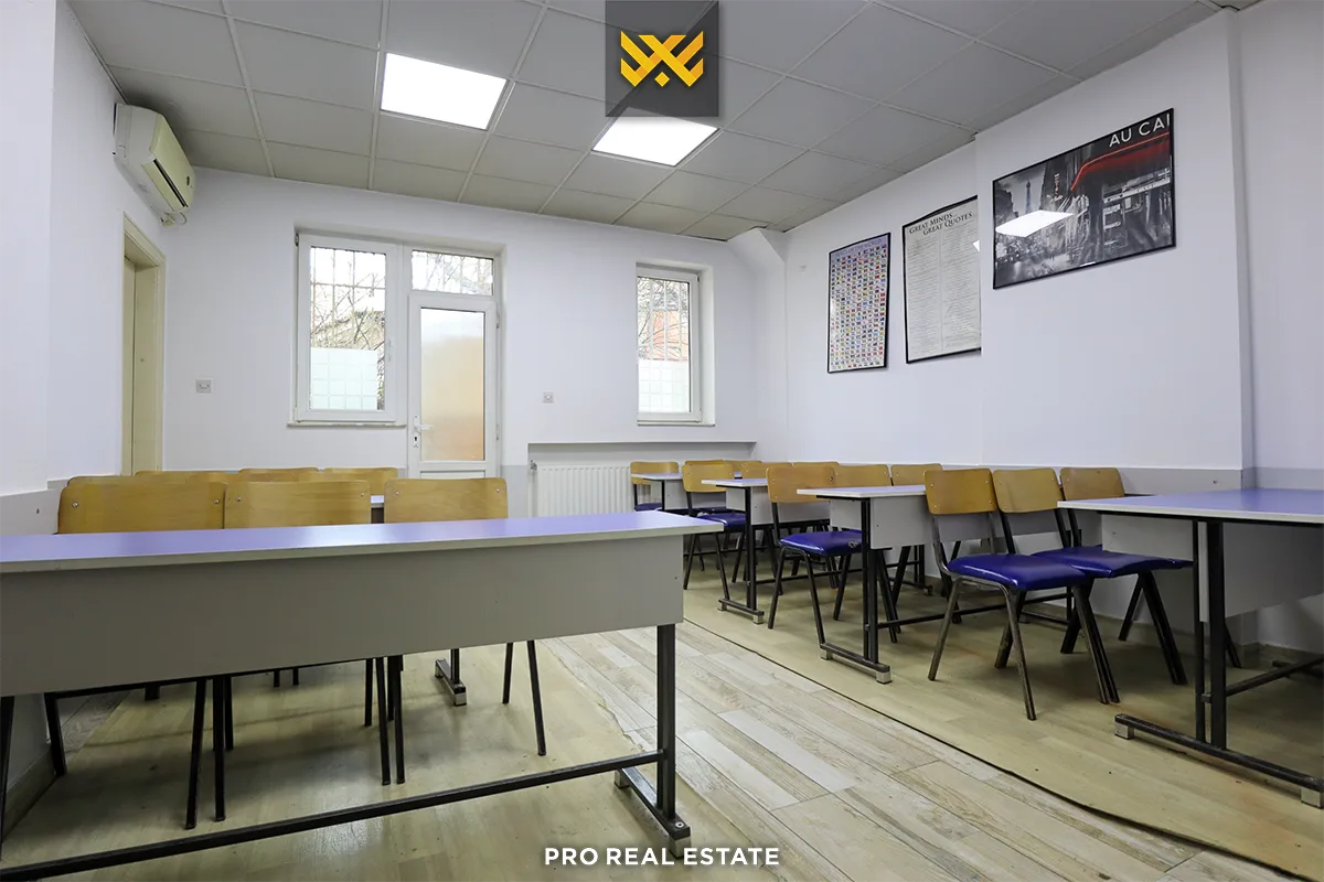 Lokal /Zyrë 115m² me #QIRA në Qendër