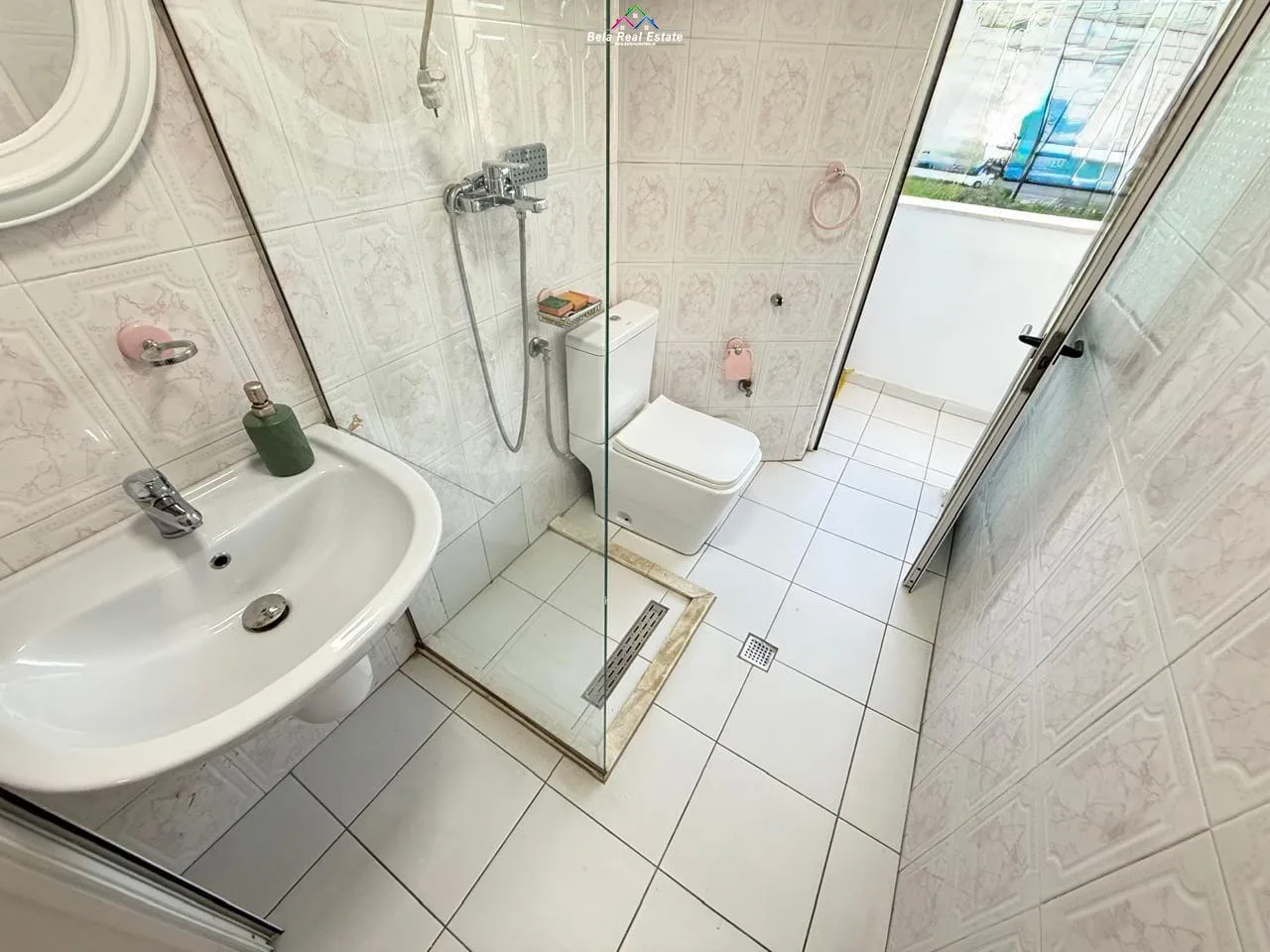 Dyqan Estetik ne Vasil Shanto (ID BD21679) Tirane