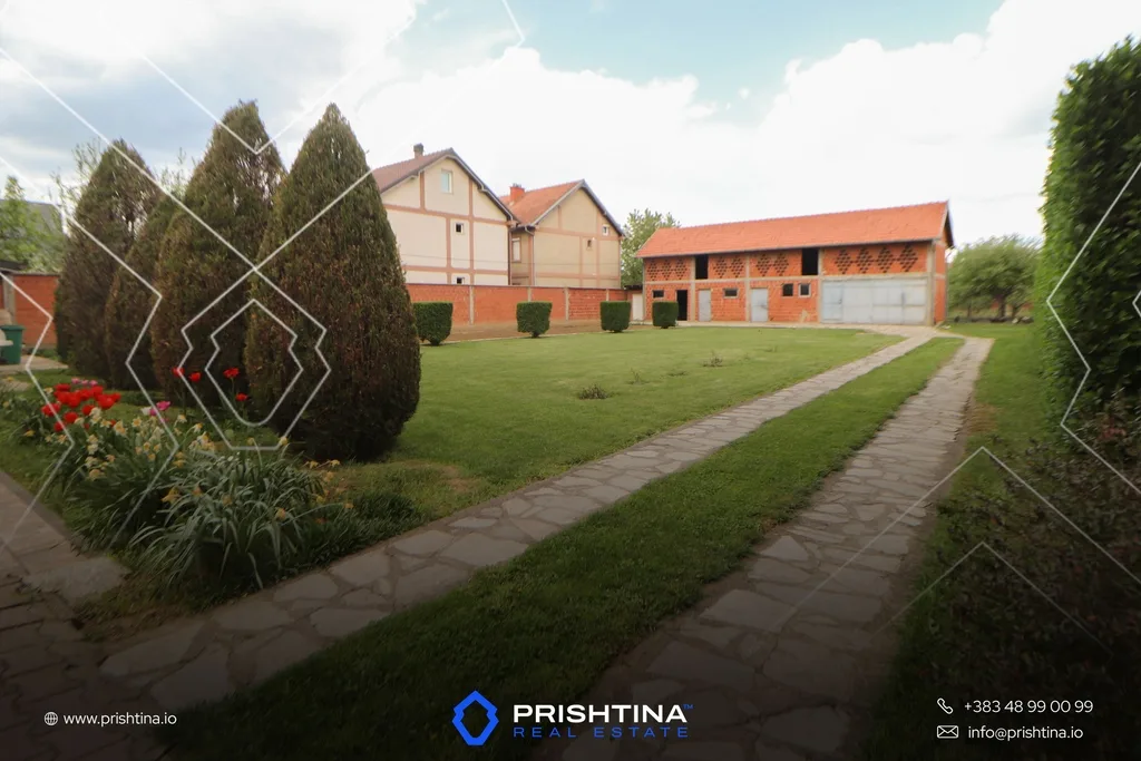 Shtëpi në #shitje 300m² + 25 ari truall në Milloshevë 🏡✨