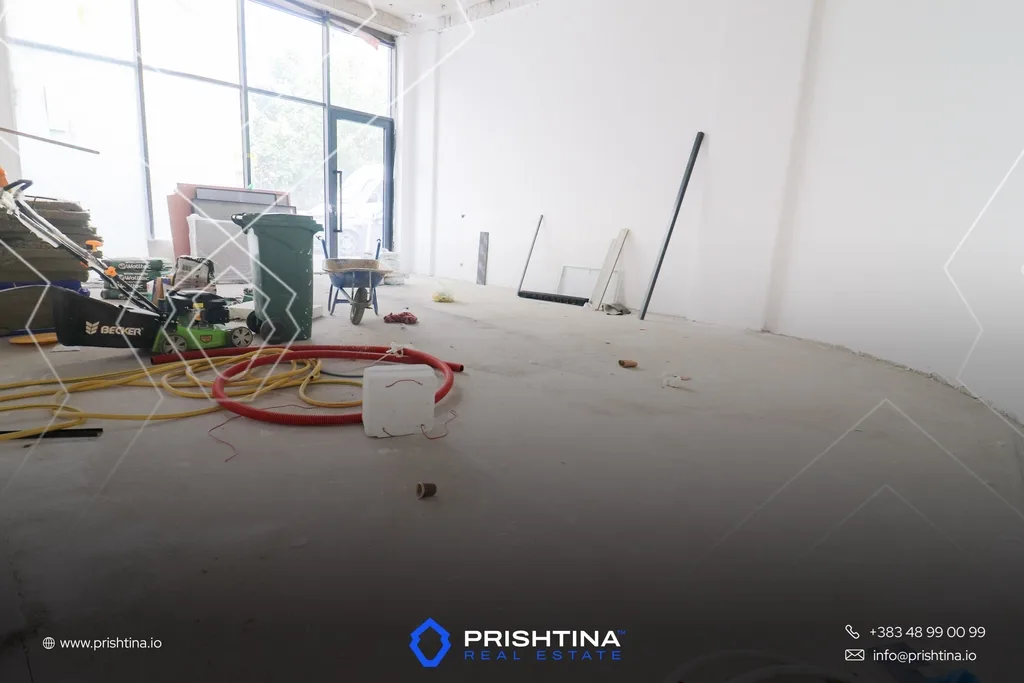 Lokal me qira 80m² në Aktash