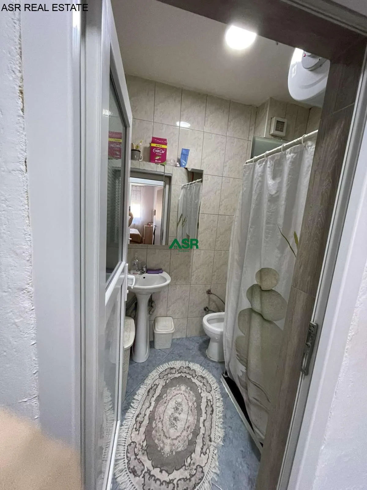 Ofrohet per #SHITJE banesa me siperfaqe 60 m² në lagjen Tokbashqe