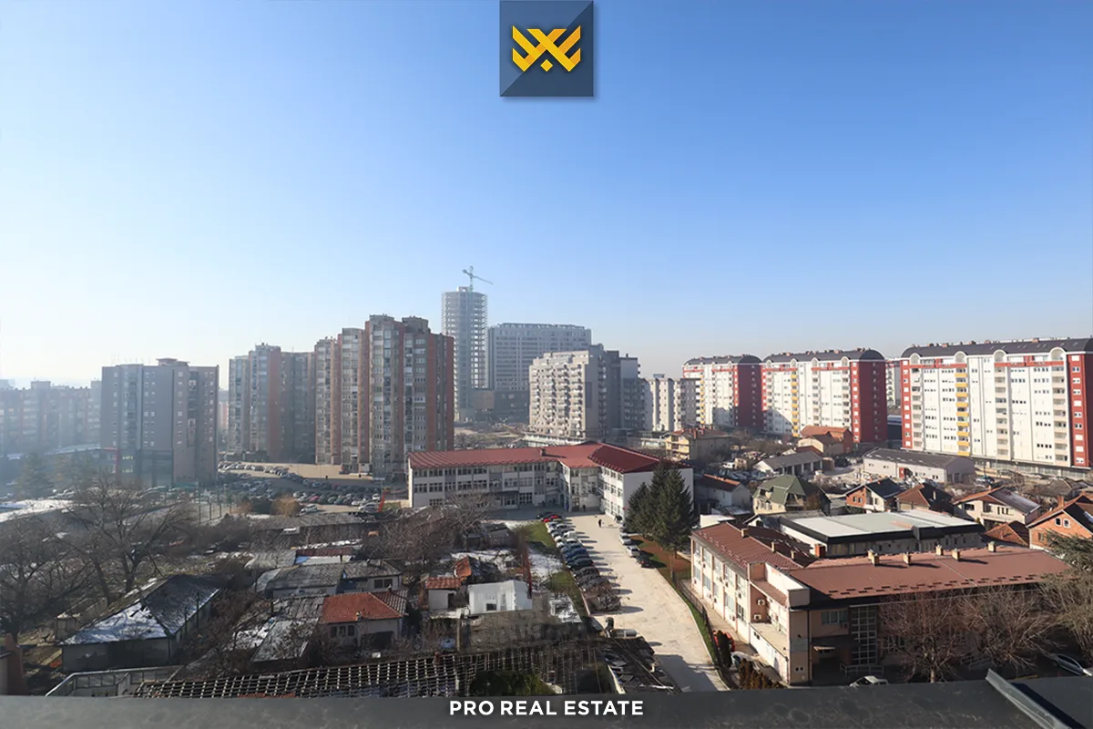 Banesë / Zyrë 132m² me #QIRA në Pejton