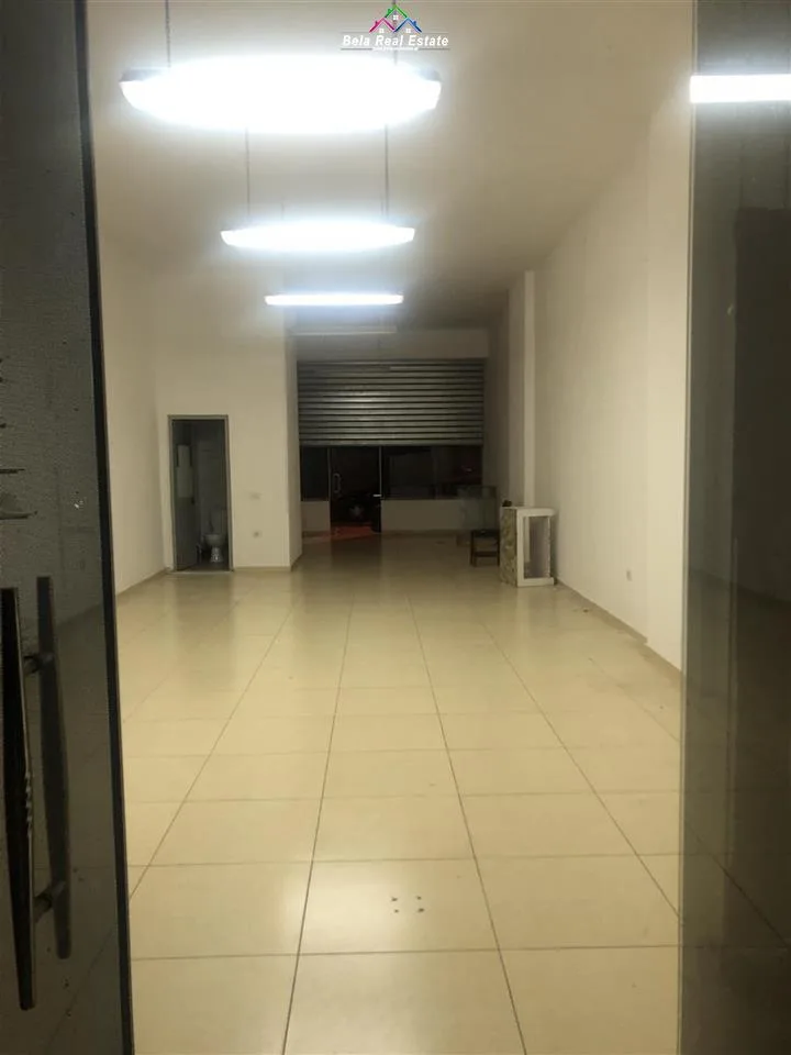 Dyqan Me Qera ne Astir (ID BD21580) Tirane