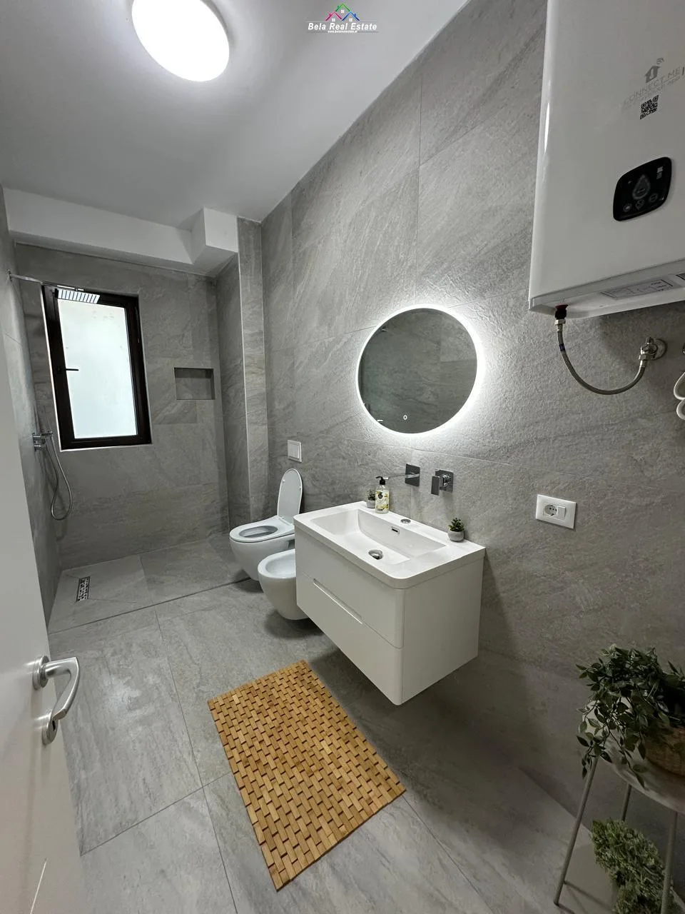 Zyre Me Qera ne Myslym Shyri (ID BZ2566) Tirane.
