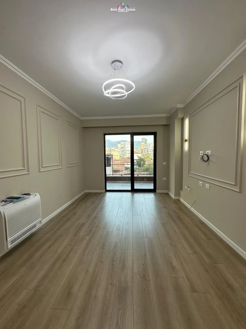 Zyre Me Qera ne Myslym Shyri (ID BZ2566) Tirane.