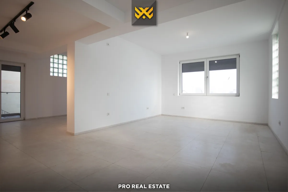 Objekt 340m² me #QIRA në Dragodan.