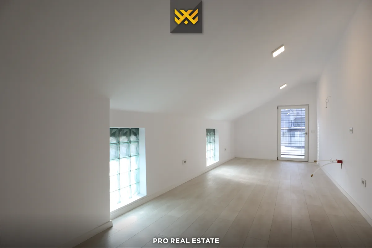 Objekt 340m² me #QIRA në Dragodan.