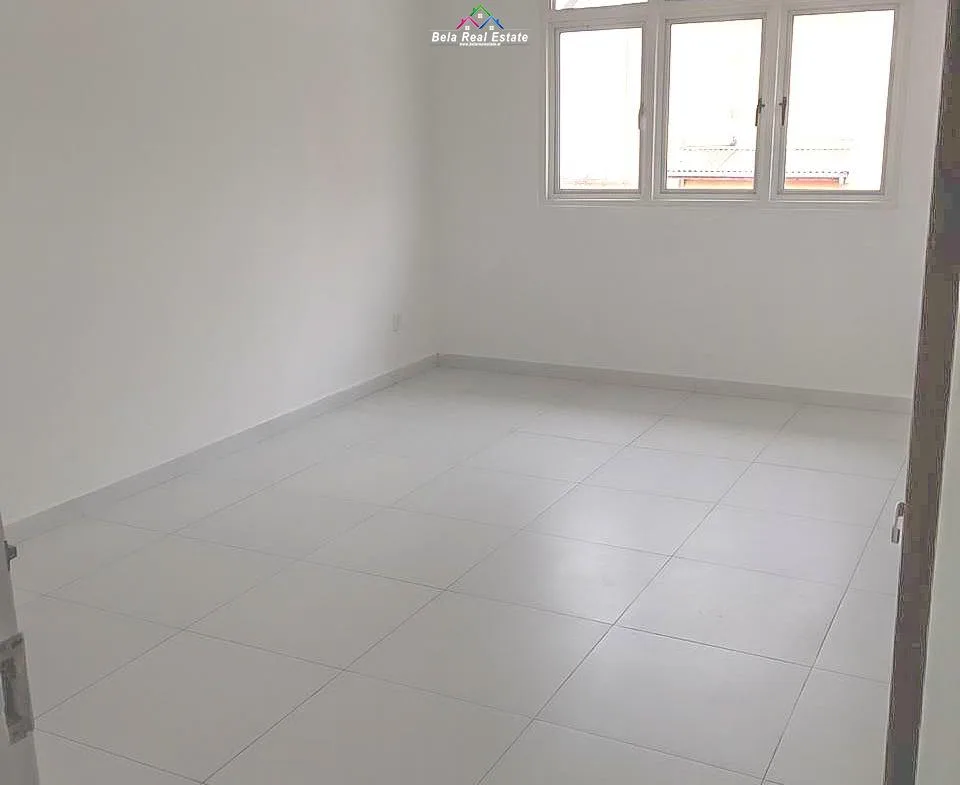 Jepet Me Qera Zyre Prane 21 Dhjetorit (ID BZ2222) Tirane