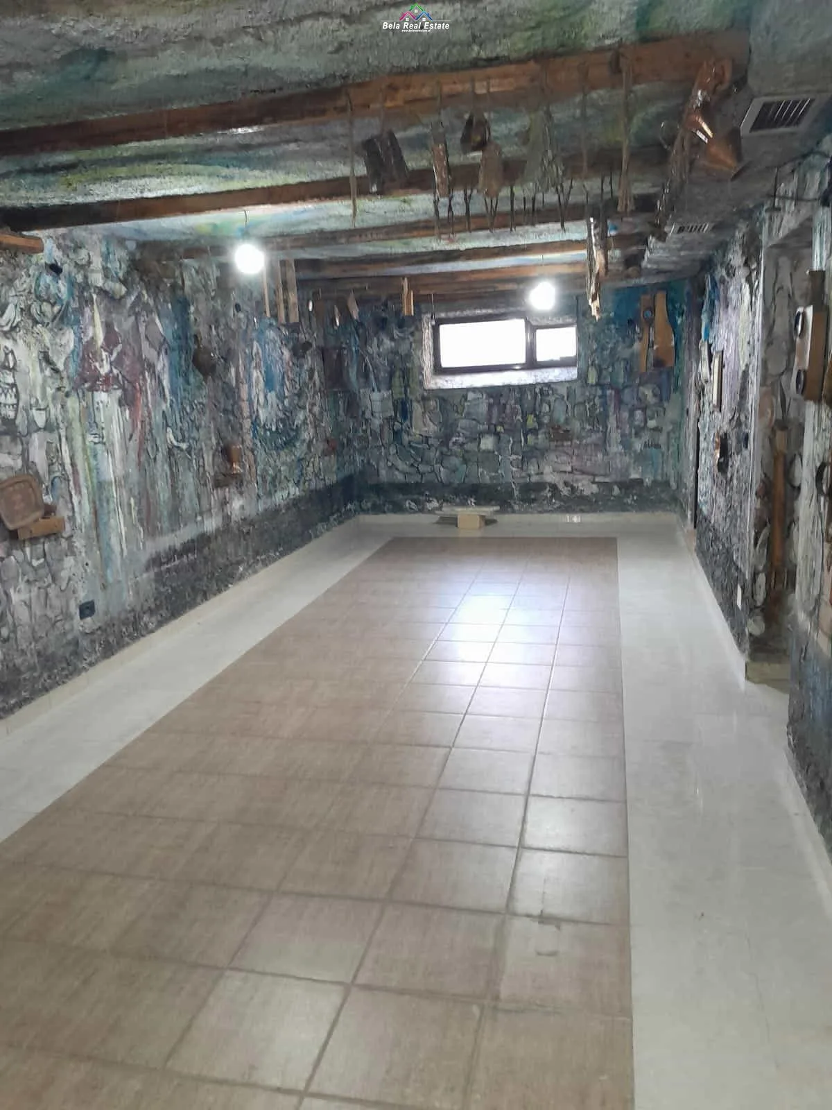 Dyqan me Qera Tek Ish-Ekspozita (ID BD21671) Tirane