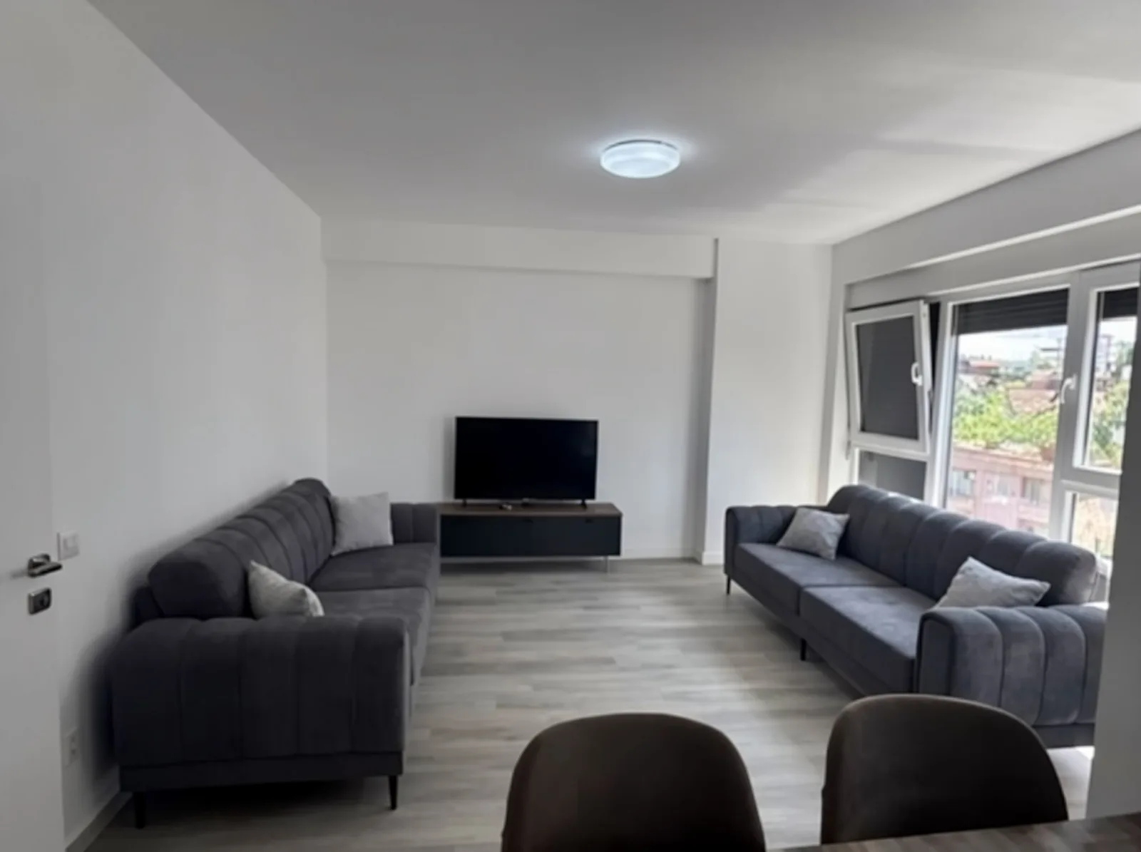 Banesë me qira 2+1 në Lagjen Prishtina e Re