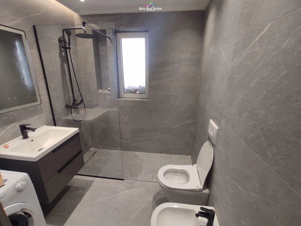 Apartament 2+1 Me Qera Tek Rruga e Kavajes (ID B220728) Tirane.