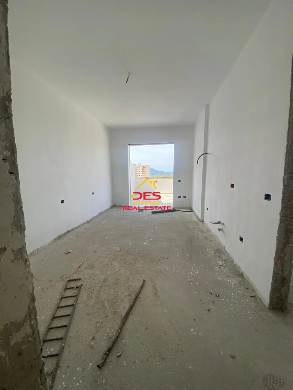 Okazion shiten apartamente 1+1 dhe 2+1 në orikum ❗❗