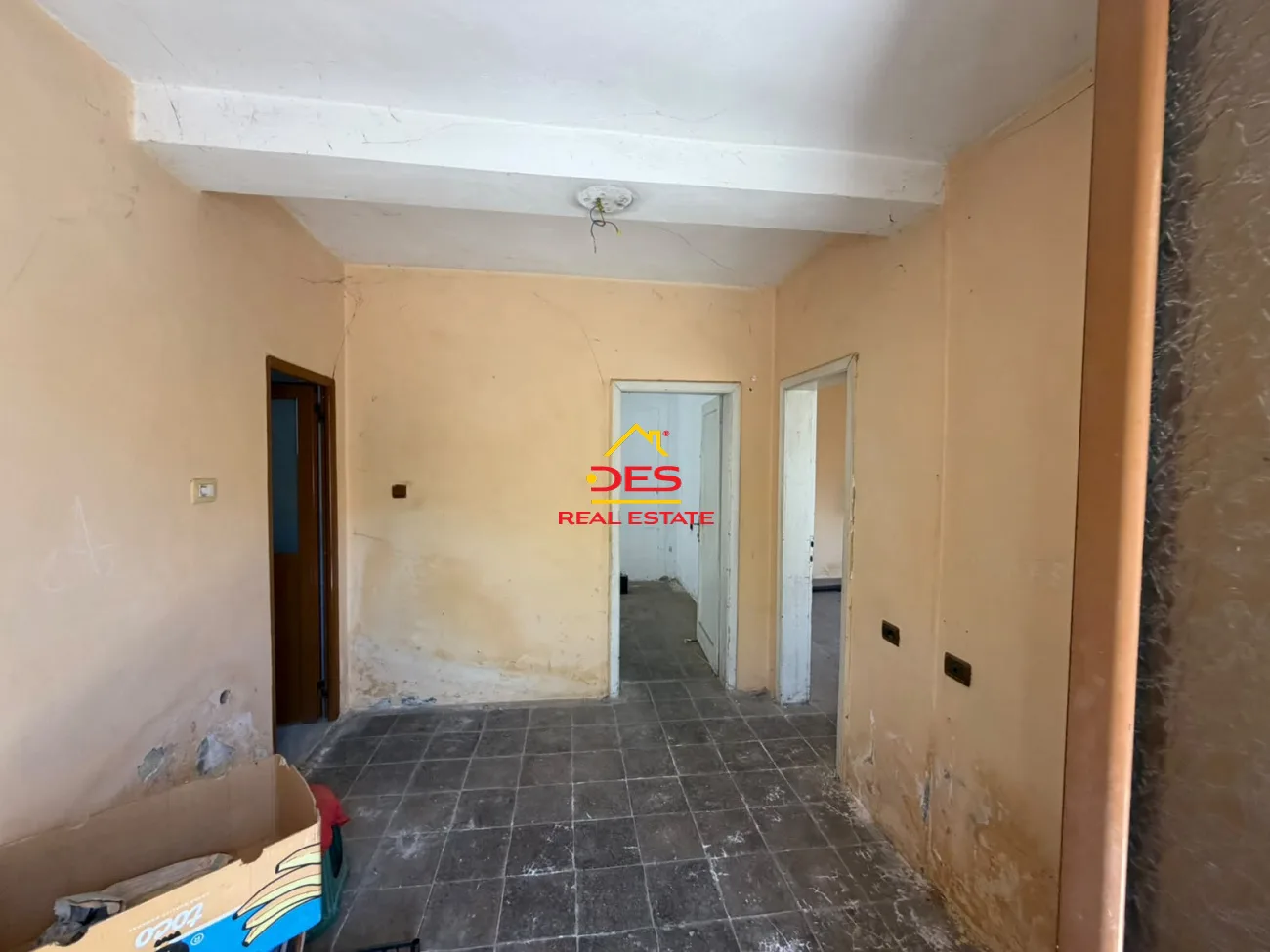 Shitet shtëpi private në lagjen ‘brigada 17 sulmuese, elbasan.