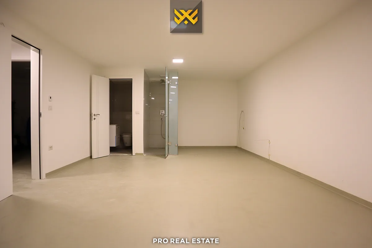 Shtëpi 180m² + 87m² për #SHITJE në Lagjen Priam Village