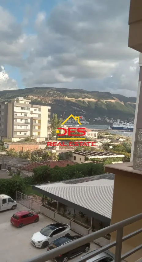 Jepet me qira garsoniere në fillim të plazhit të vjetër ,vlorë