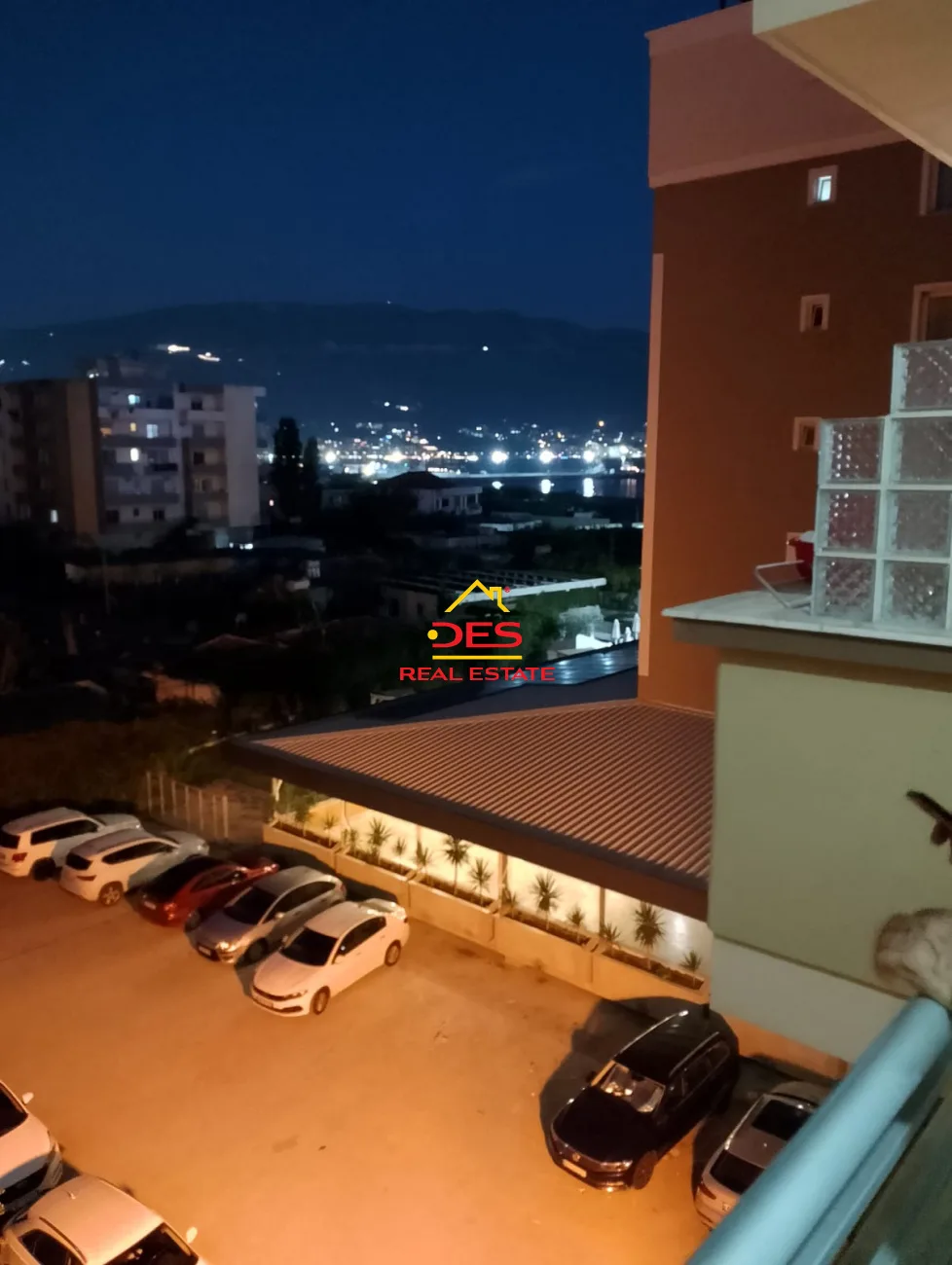 Jepet me qira garsoniere në fillim të plazhit të vjetër ,vlorë