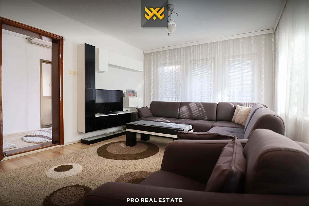 Shtëpi 370m² me #QIRA në Lagjen e Spitalit.