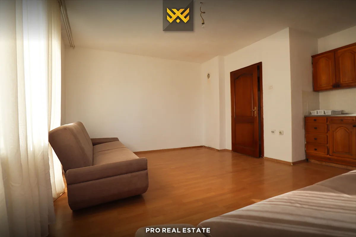 Shtëpi 370m² me #QIRA në Lagjen e Spitalit.