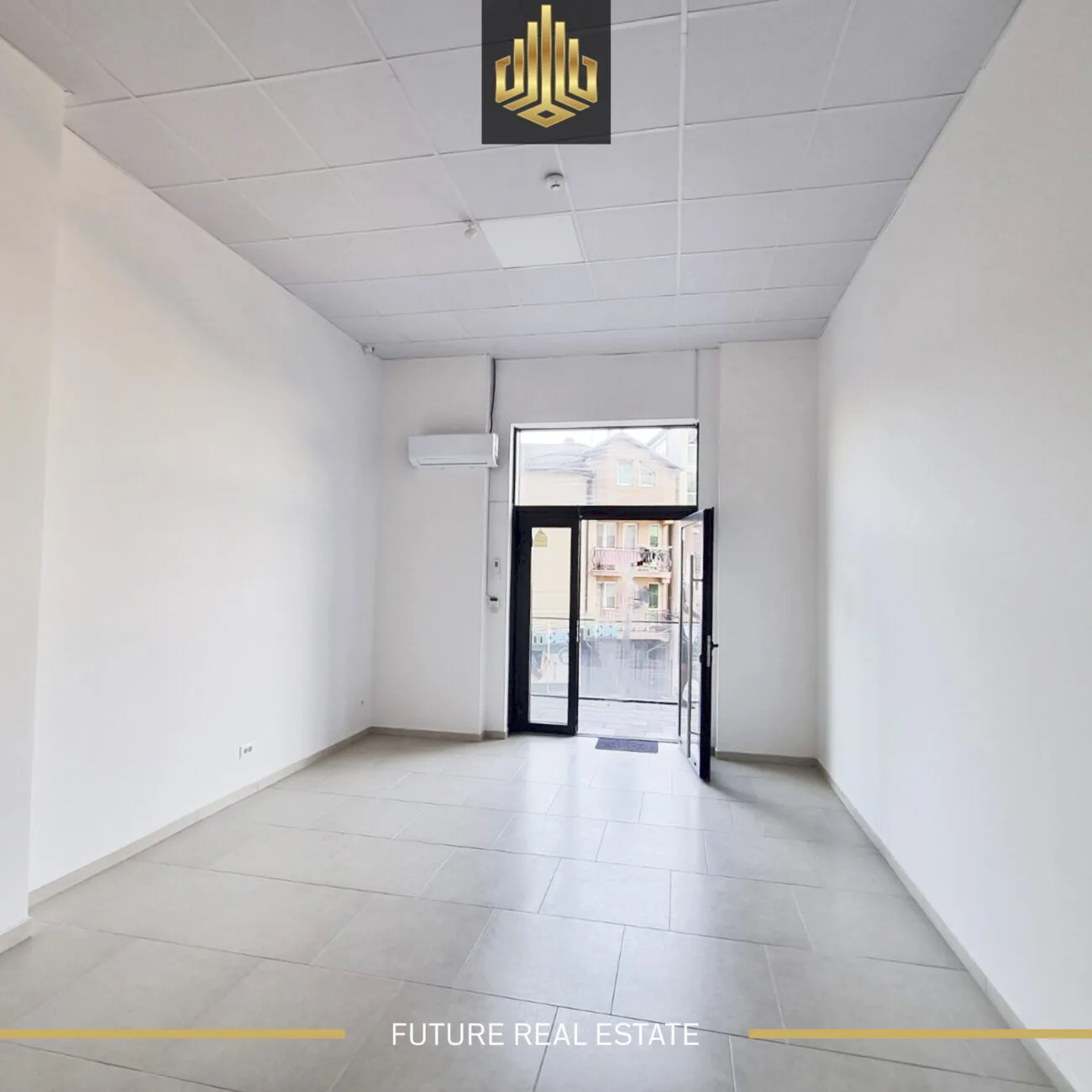 Lokal me QIRA/40m2