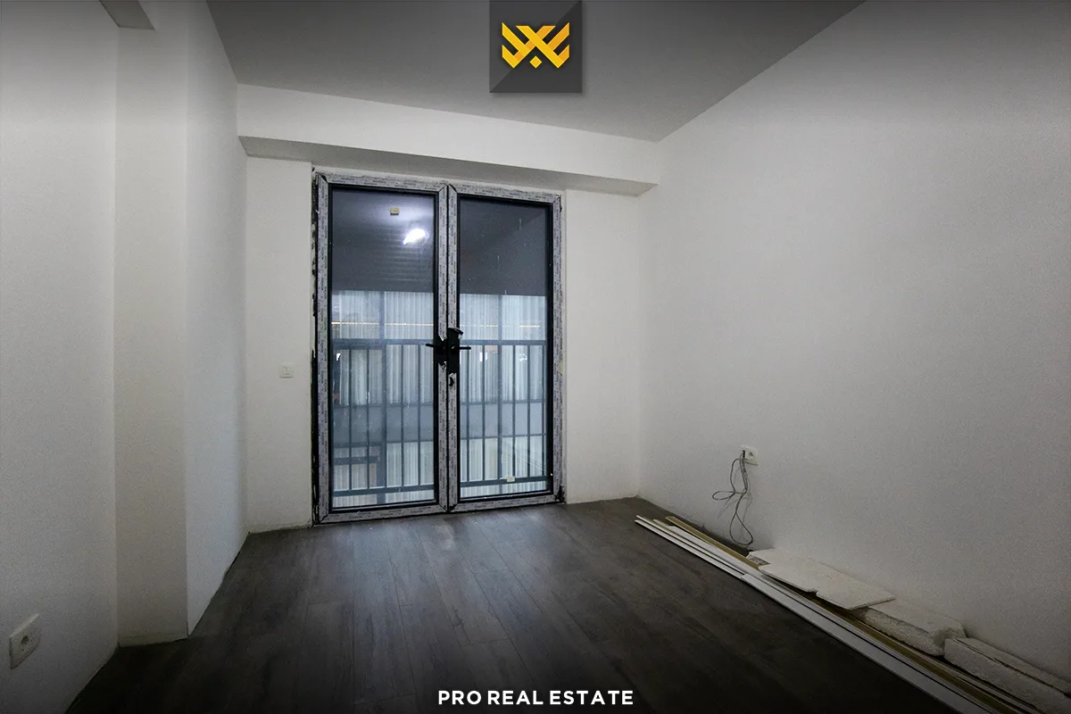 Banesë / Zyrë 127m² me #QIRA në Lakrishtë
