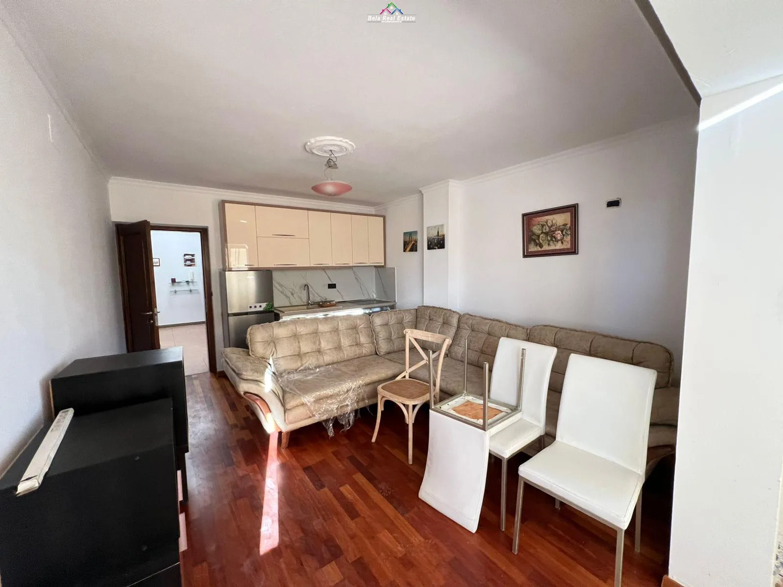 Apartament Me Qera 1+1 Tek Vasil Shanto (ID B2101677) Tirane
