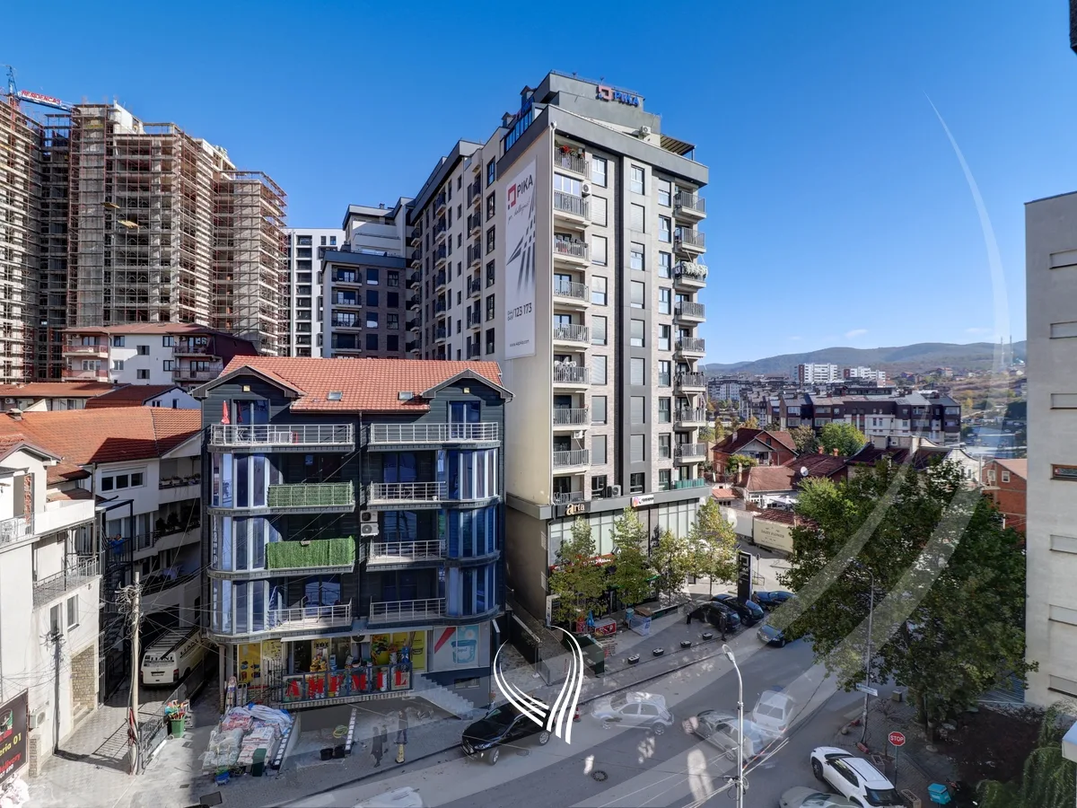 Banesë me 1 dhomë gjumi me qira në lagjen Bregu i Diellit