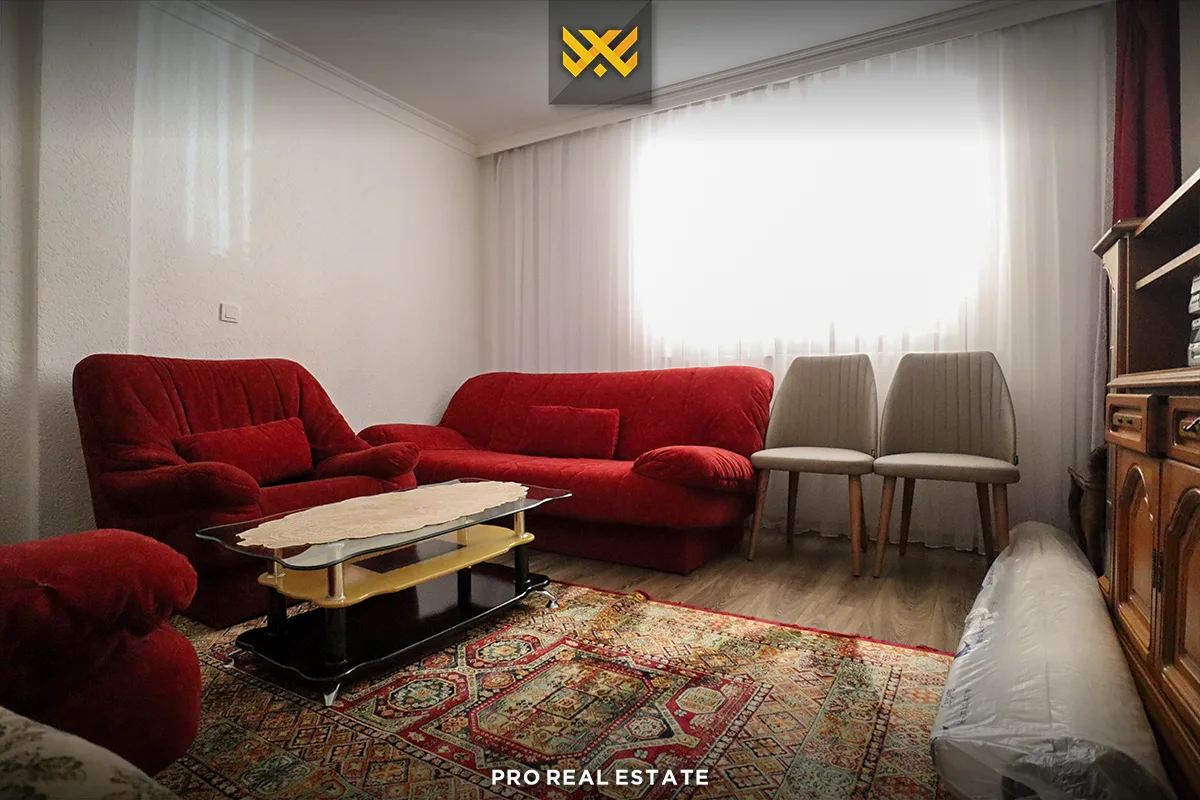 Shtëpi 322m² për #SHITJE në Lagjen Medrese.