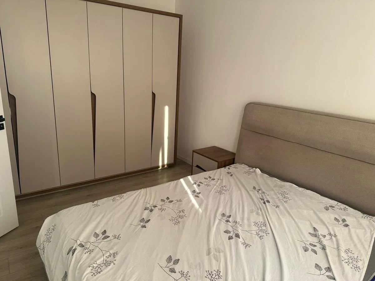 Banesë me qira 1+1 në Fushë Kosovë