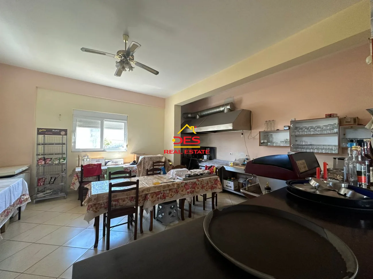 Shitet ambient biznesi + shtepi private ne bajkaj , sarande