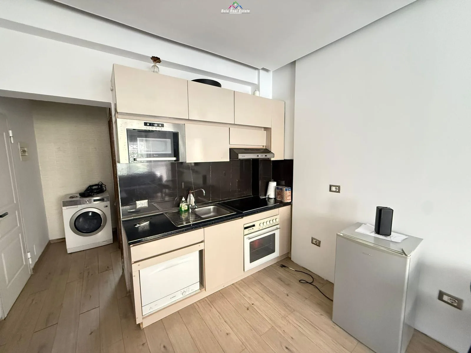 Garsoniere me qera ne Qender (ID BG173) Tirane