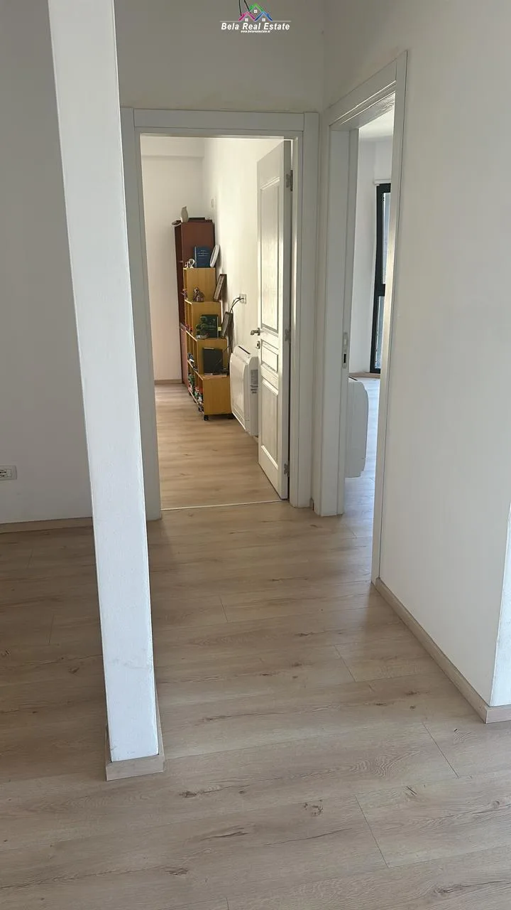 Zyre me Qera Tek Kompleksi Panorama (ID BZ2349) Tirane.