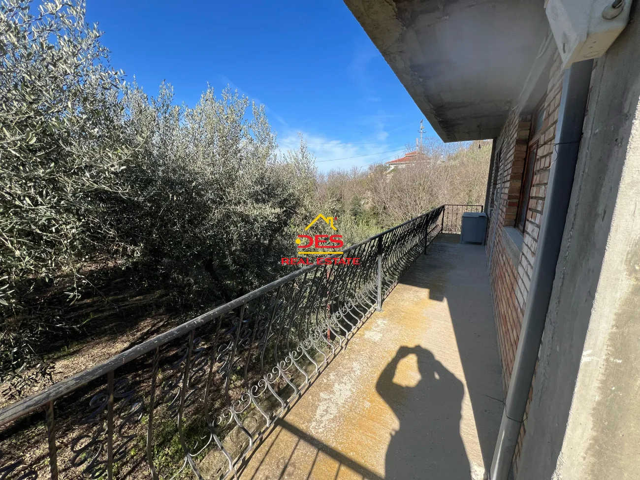 Shitet shtëpi private 2 katëshe në armen, vlorë