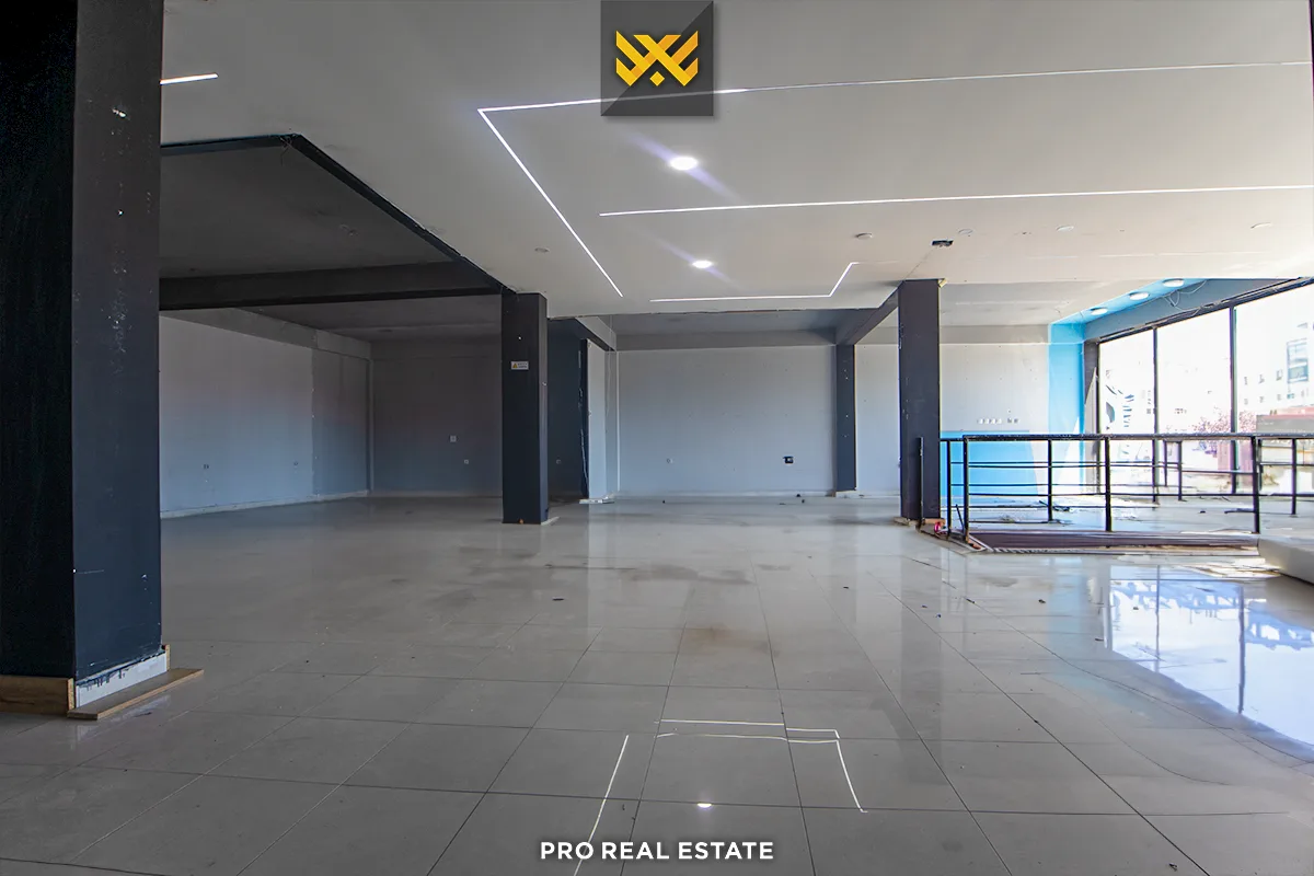 Lokal 500m² me #QIRA në Fushë Kosovë