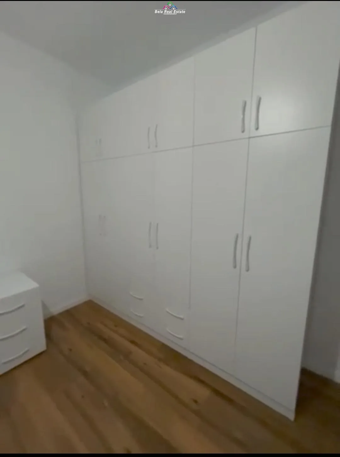 Apartament Ne Shitje 2+1+2+Garazhd Ne Astir (ID B120536) Tirane.