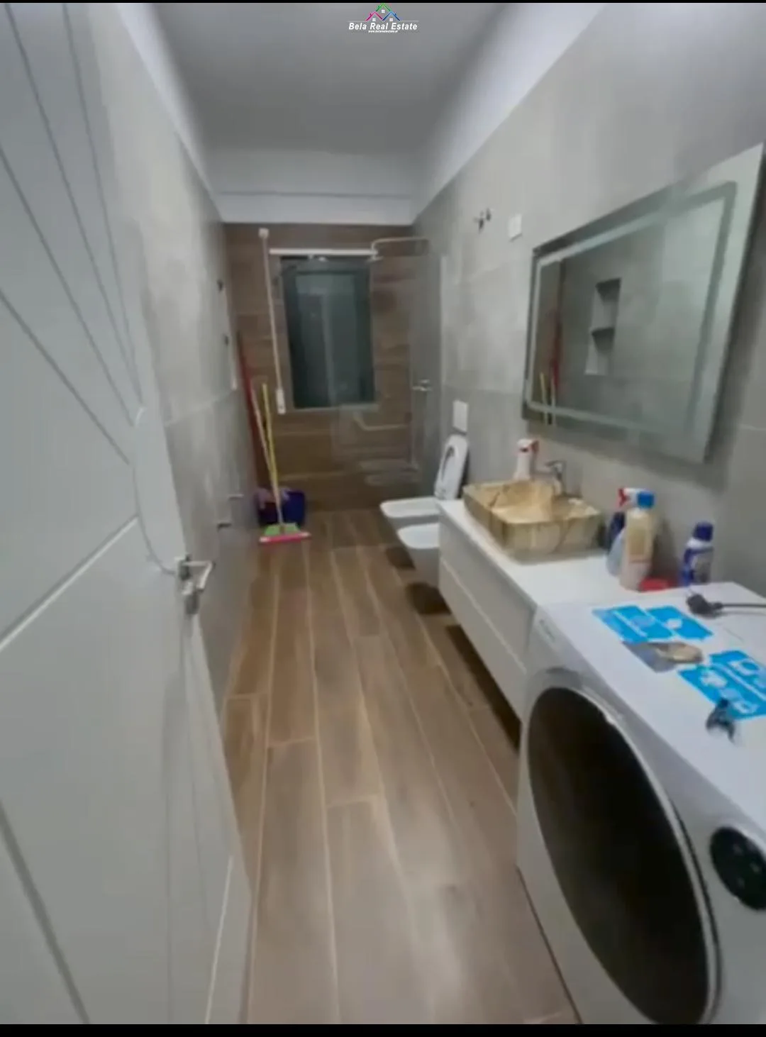 Apartament Ne Shitje 2+1+2+Garazhd Ne Astir (ID B120536) Tirane.