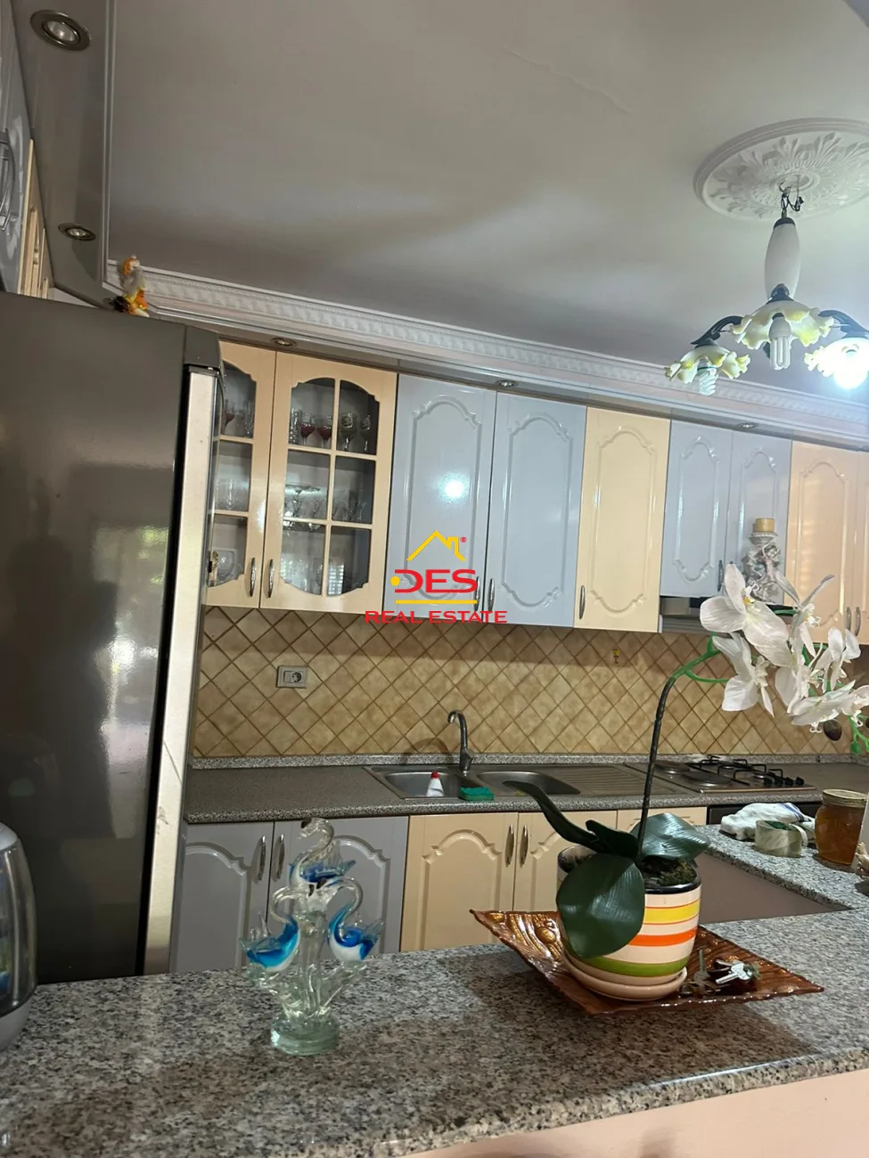 Shitet shtëpi private në novoselë,vlorë.
