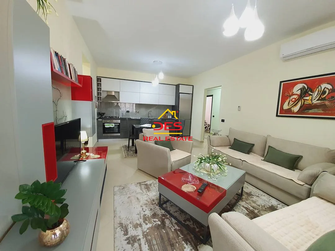 Jepet apartament 2+1 me qera te ish kombinati,vlorë.