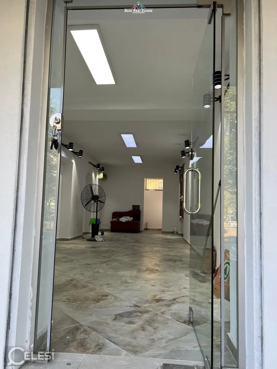 Dyqan Me Qera Tek Bulevardi Bajram Curri (ID BD21586) Tirane.