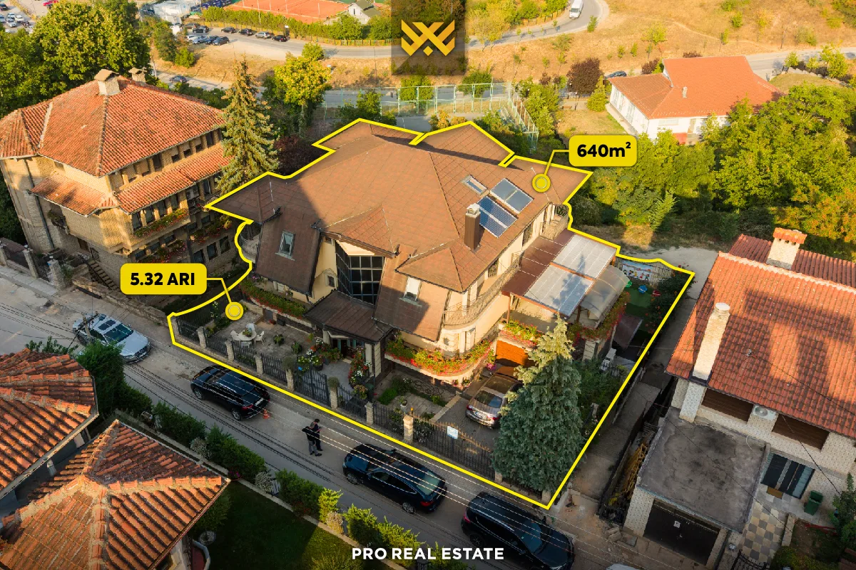 Shtëpi 640m² për #SHITJE në Velani