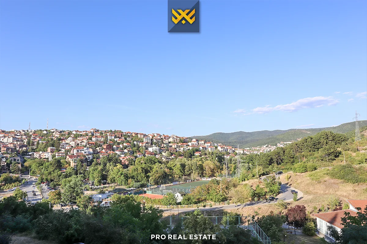 Shtëpi 640m² për #SHITJE në Velani