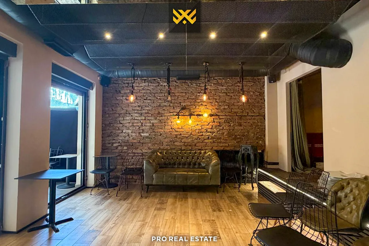 Lokal 200m² me #QIRA në Bregun e Diellit