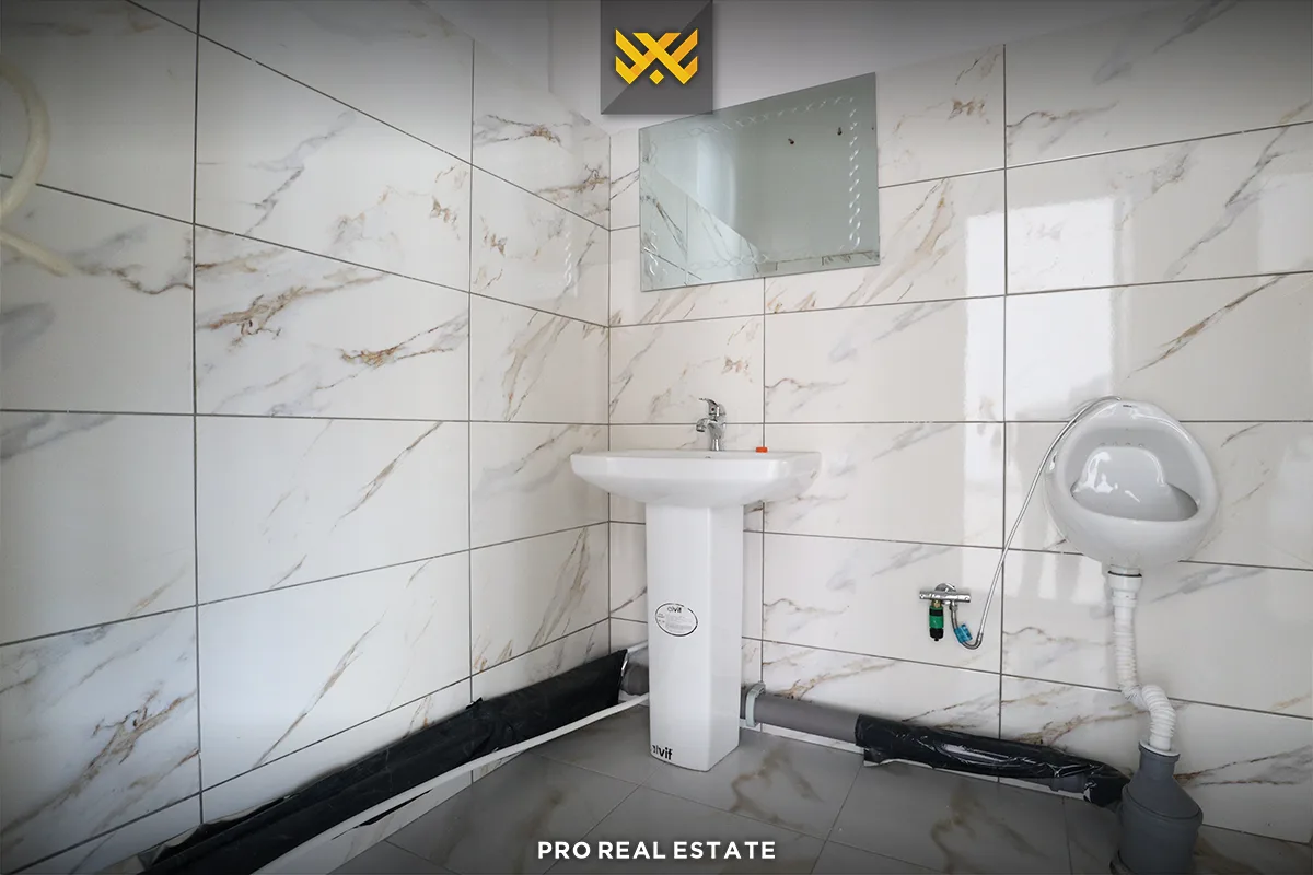 Lokal 148m² me #QIRA në Dragodan.